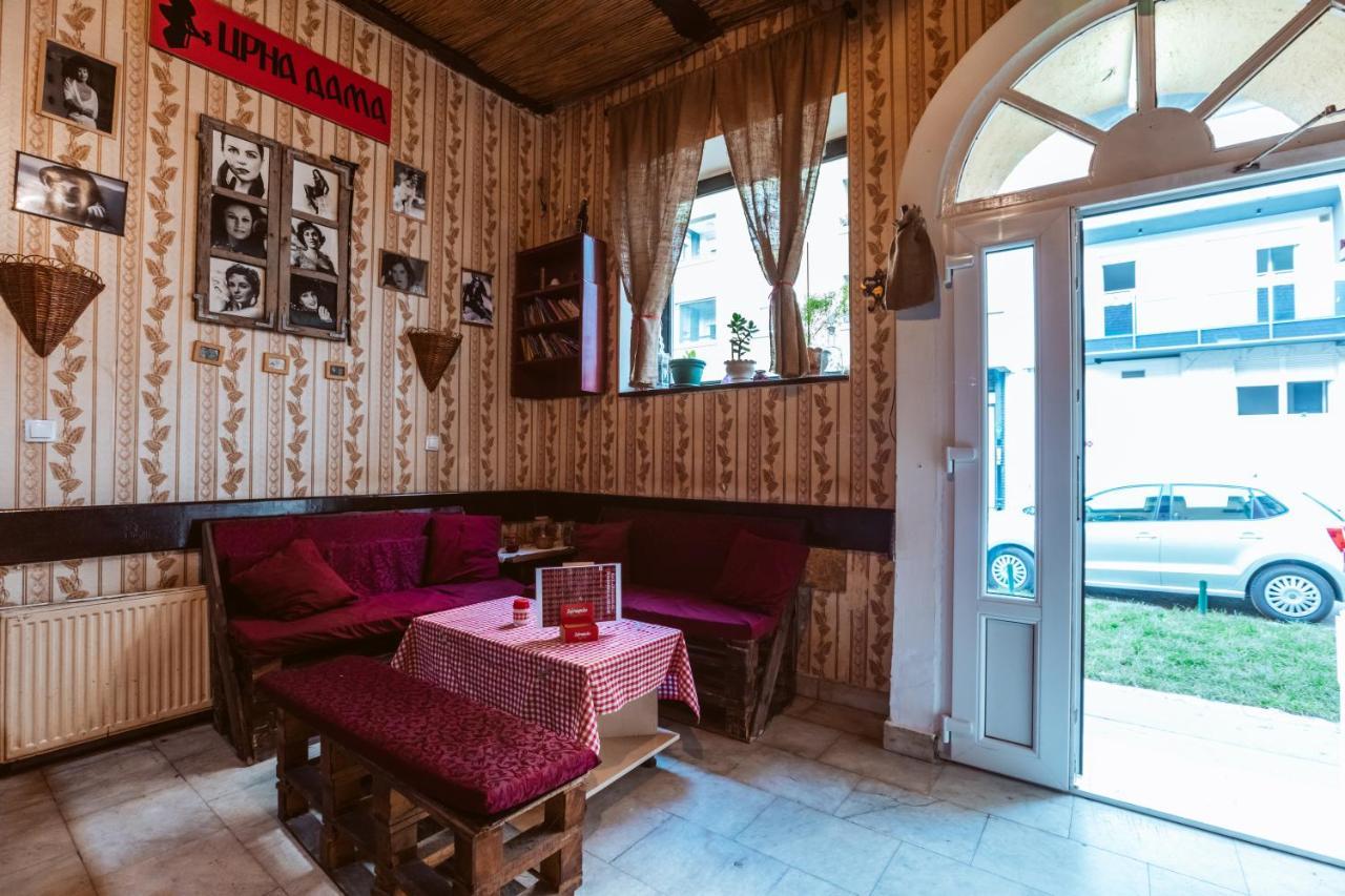 Hostel Laufer Novi Sad Exterior foto