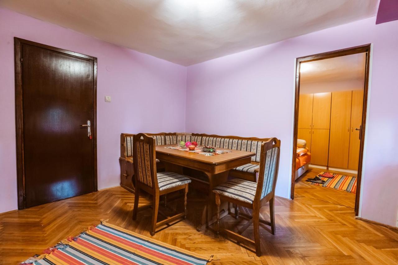 Hostel Laufer Novi Sad Exterior foto