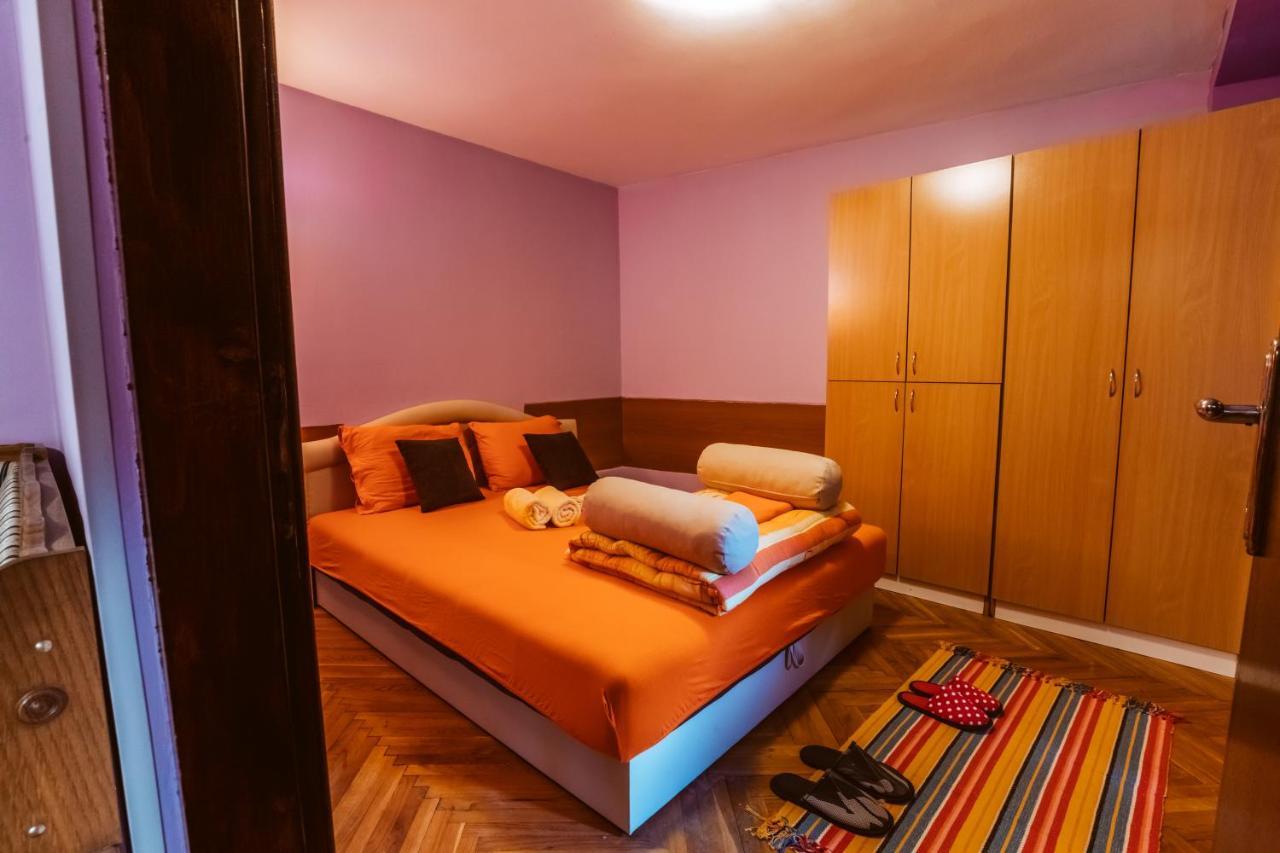 Hostel Laufer Novi Sad Exterior foto